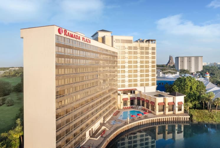 Ramada Plaza by Wyndham Orlando Resort & Suites Intl Drive photo 2