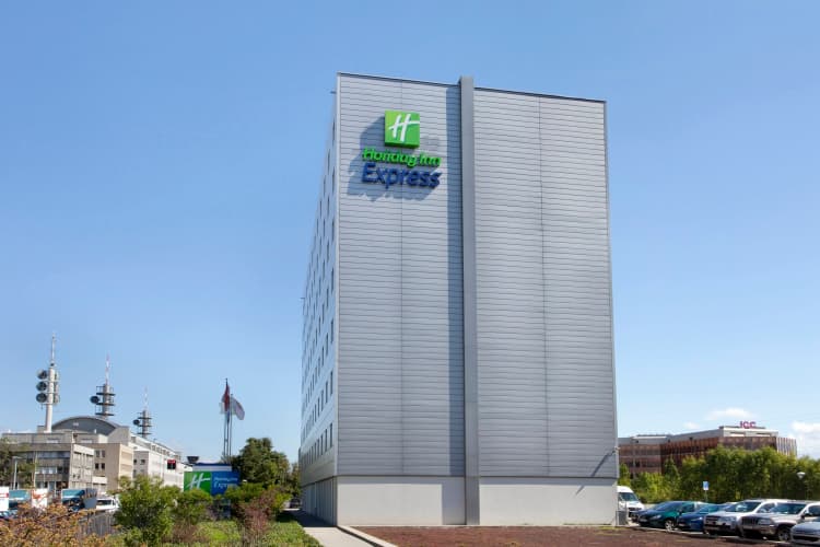 Holiday Inn Express Geneva Airport photo 2