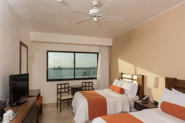 Flamingo Cancun Resort photo 3