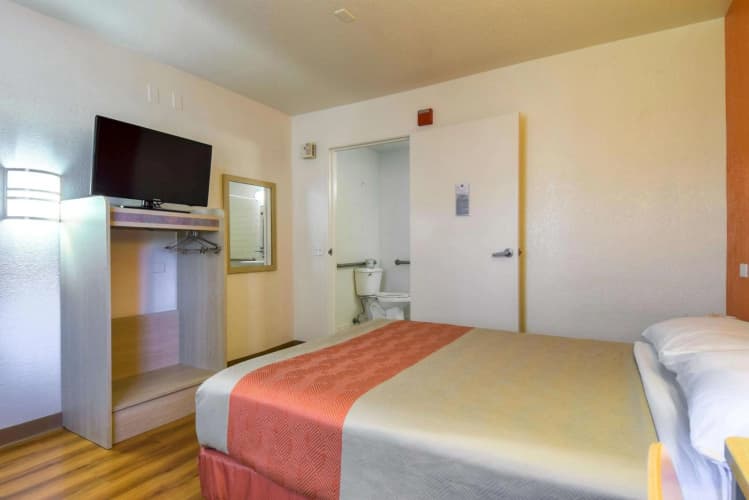 Motel 6 Los Angeles - San Dimas photo 5