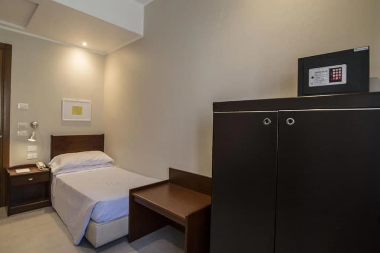 Mediterraneo Hotel & Residence photo 5