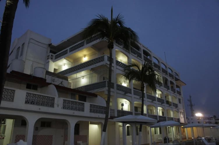Hotel Marbella photo 2