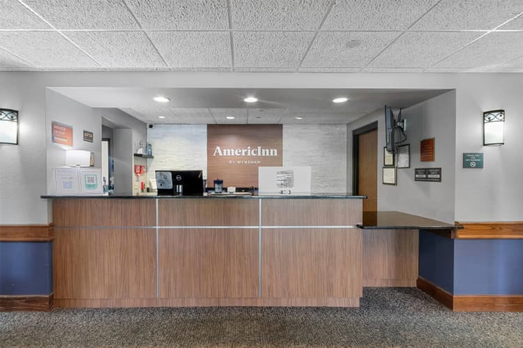 AmericInn by Wyndham Green Bay East photo 3