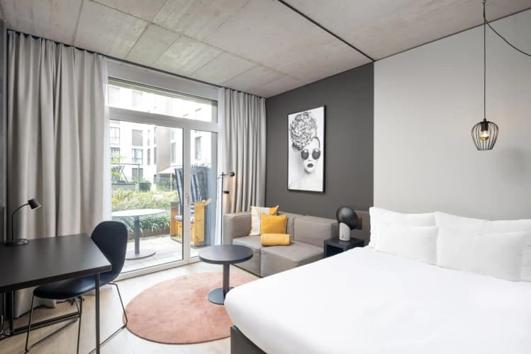 Radisson Hotel & Suites Zurich photo 4