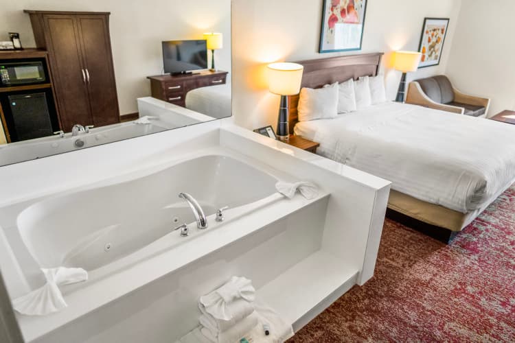 Crystal Inn Hotel & Suites photo 4