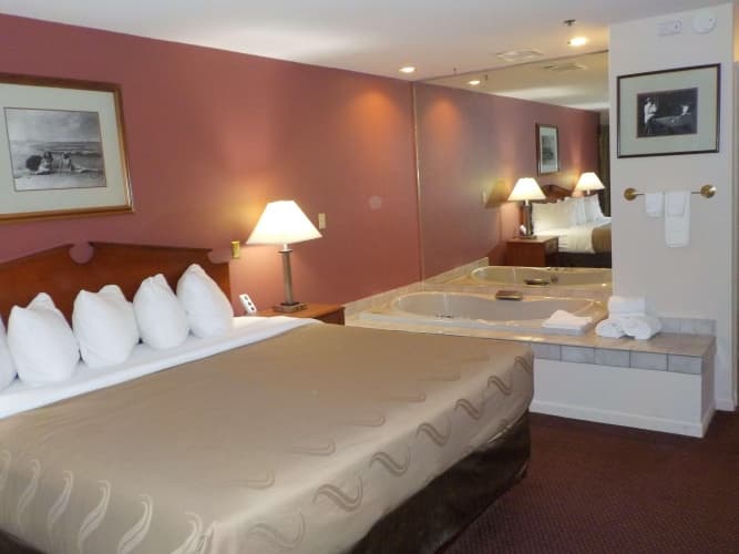 SureStay Plus Hotel by Best Western Auburn photo 4