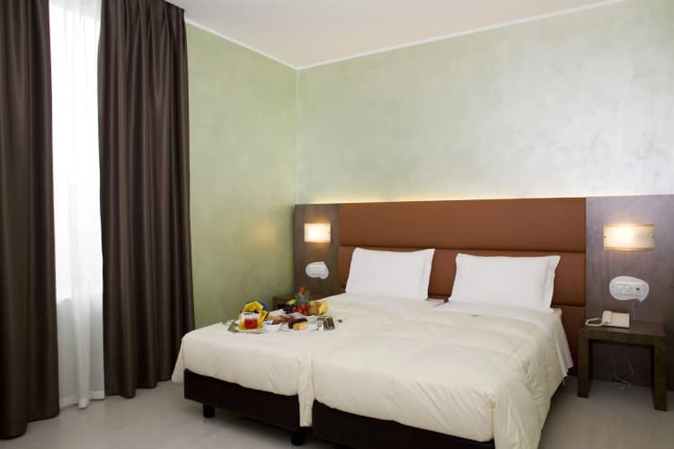 Base Hotel, photo 5