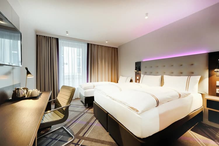 Premier Inn Hamburg City Klostertor photo 5