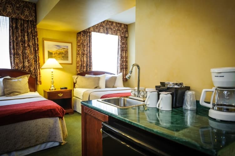 Peterborough Inn & Suites Hotel, photo 4