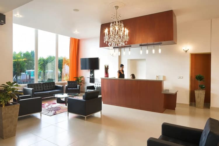 Executive Hotel photo 2