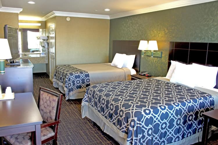 Crystal Inn & Suites photo 5