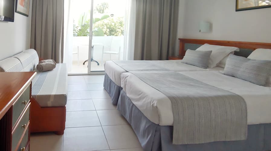 Hotel Rocamarina - Adults Only photo 5