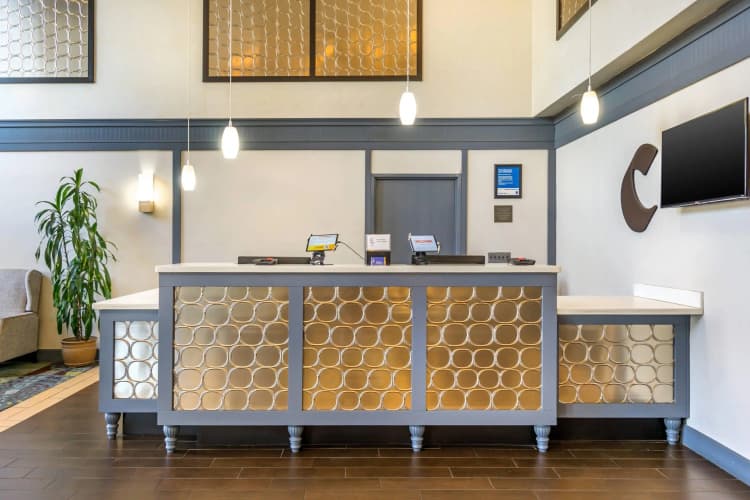 Comfort Inn Federal Way - Seattle photo 3