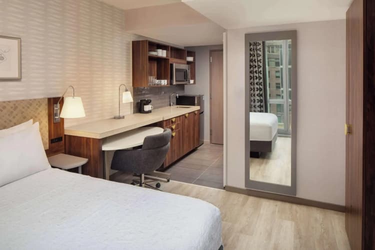 Home2 Suites by Hilton New York Times Square photo 5