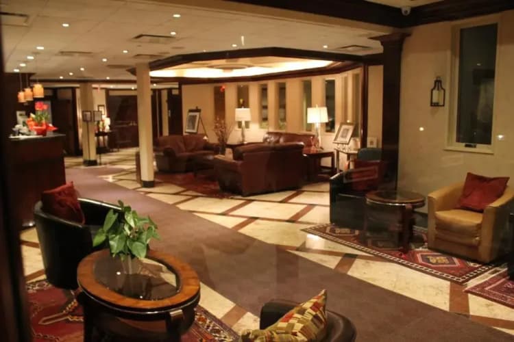 The Norwalk Inn & Conference Center photo 2