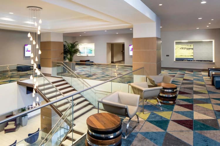 Embassy Suites by Hilton Atlanta Perimeter Center photo 3