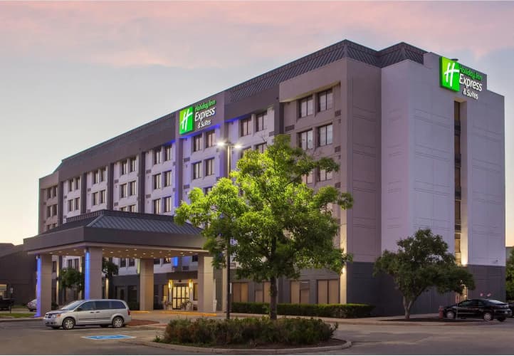 Holiday Inn Express & Suites Mississauga-Toronto Southwest photo 2