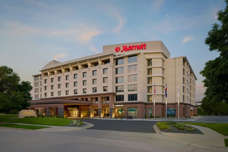 Marriott Denver Airport At Gateway Park photo 2