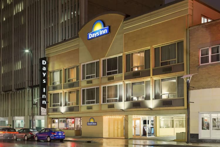 Days Inn by Wyndham Ottawa photo 2