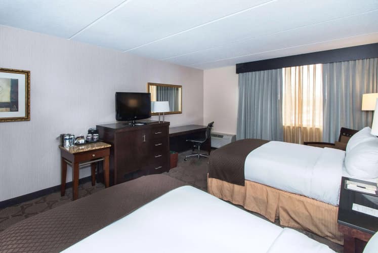Wyndham Columbus photo 4
