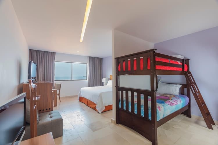 Holiday Inn Resort Ixtapa All-Inclusive photo 4