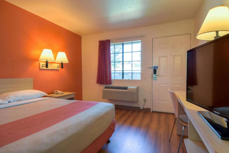 Motel 6 Los Angeles - San Dimas photo 4