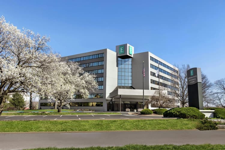 Embassy Suites by Hilton Kansas City Overland Park photo 2