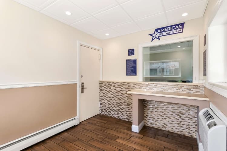 Americas Best Value Inn Avenel Woodbridge photo 3