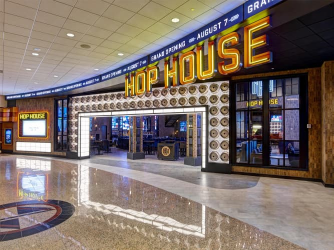 Mystic Lake Casino Hotel photo 2