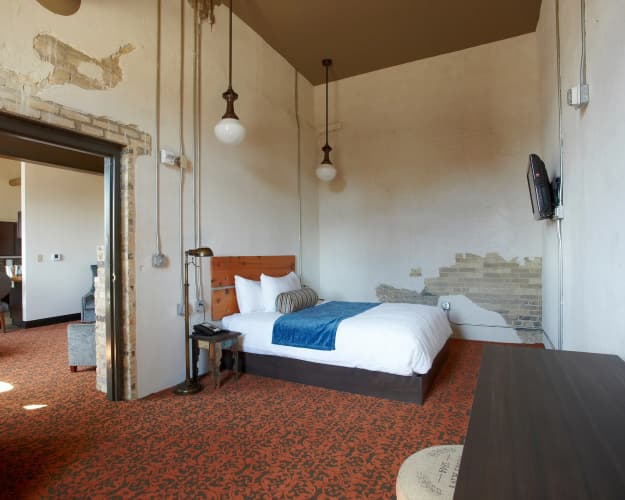 The Brewhouse Inn And Suites photo 4