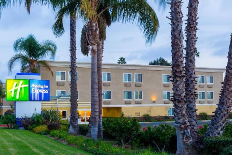 Holiday Inn Express San Diego Seaworl-Beach Area (Ex-Comfort Inn) photo 2