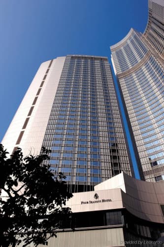 Four Seasons Hotel Hong Kong photo 2