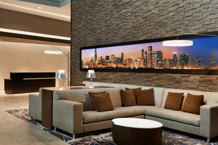 Embassy Suites by Hilton Chicago Lombard Oak Brook photo 3