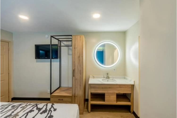 Exclusivo Inn by OYO Grand Prairie, TX photo 5