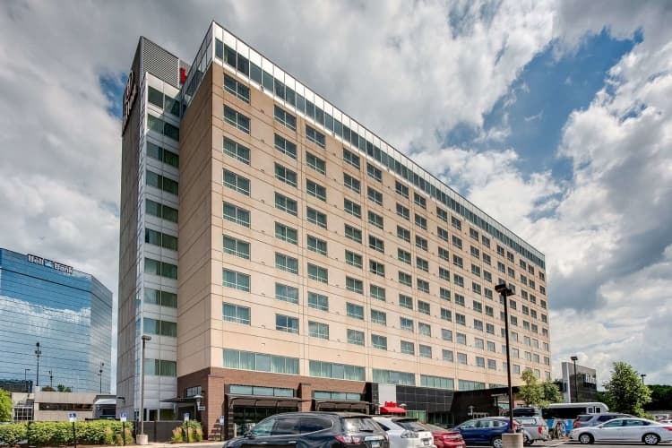 Hilton Minneapolis/Bloomington photo 2