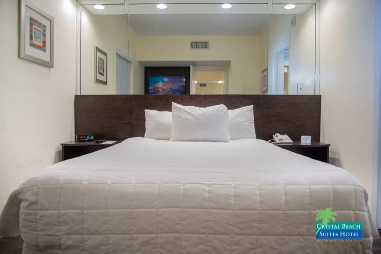 Crystal Beach Suites Hotel photo 4
