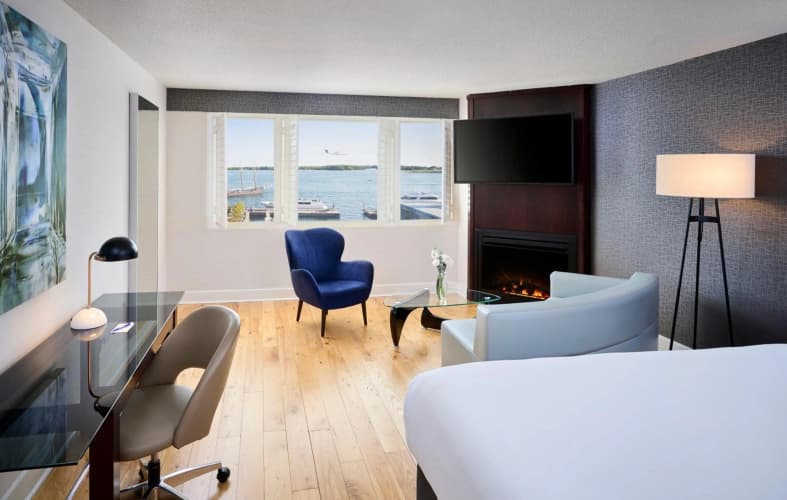 Radisson Admiral Toronto Harbourfront photo 5