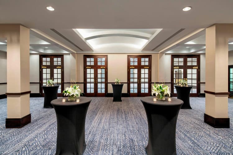 Sheraton Norfolk Waterside photo 3