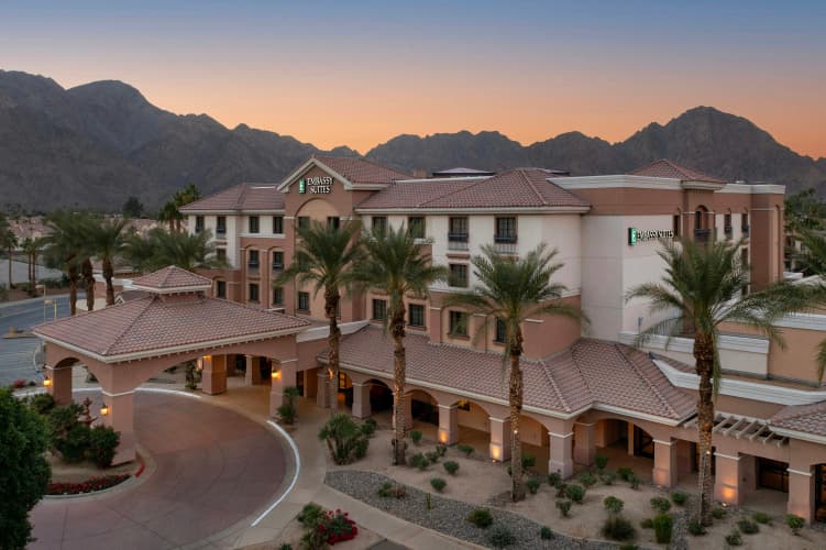 Embassy Suites by Hilton La Quinta Hotel & Spa photo 2