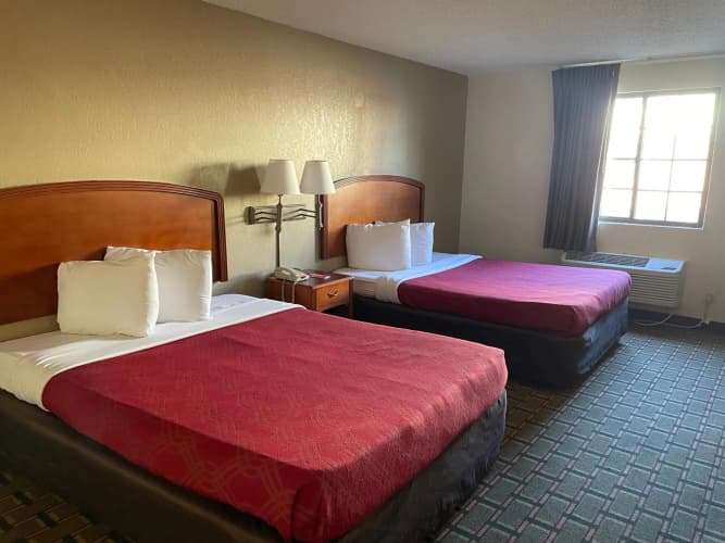 Econo Lodge Kalamazoo photo 5