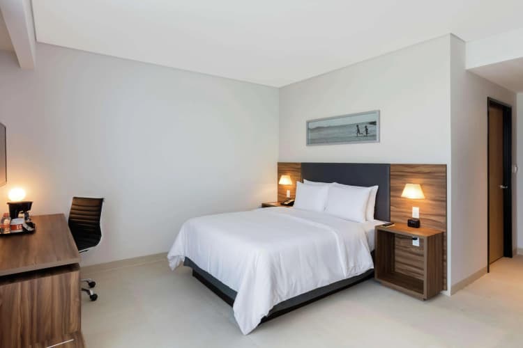 Hampton Inn by Hilton Cancun Cumbres photo 4