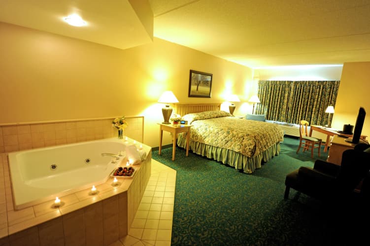 The Lodge At Geneva On The Lake photo 3