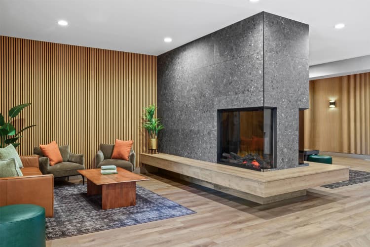 Ramada by Wyndham Drumheller Hotel & Suites photo 3