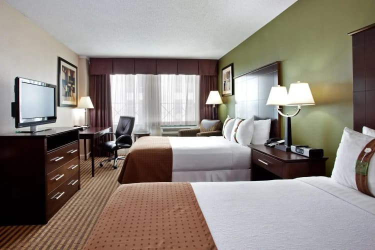 DoubleTree by Hilton Charlotte City Center photo 4
