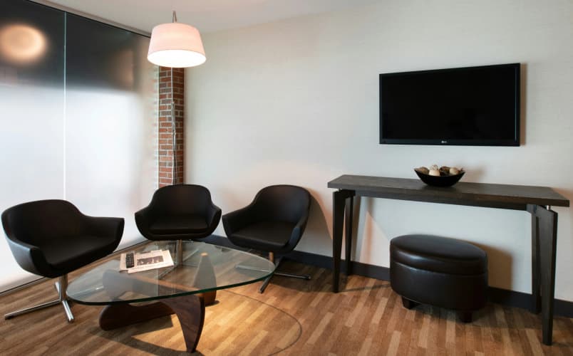 DoubleTree by Hilton Hotel & Suites Charleston Airport photo 4