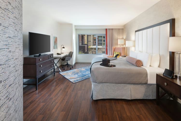 Hotel Indigo San Diego-Gaslamp Quarter photo 4