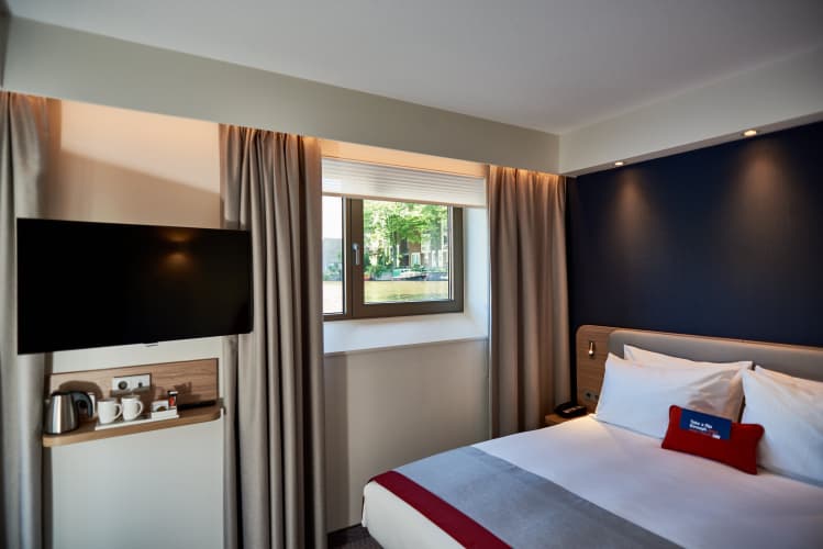 Holiday Inn Express Amsterdam-City Hall photo 5