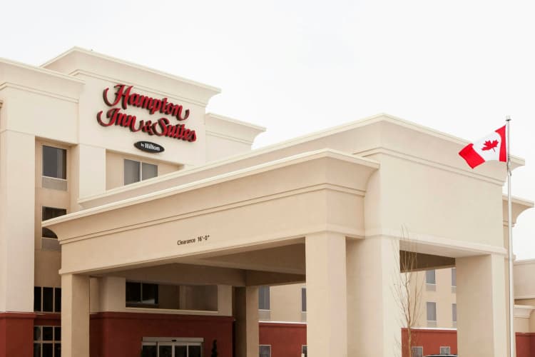 Hampton Inn & Suites by Hilton Lethbridge photo 2