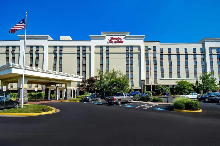 Hampton Inn & Suites Alexandria Old Town Area South photo 2
