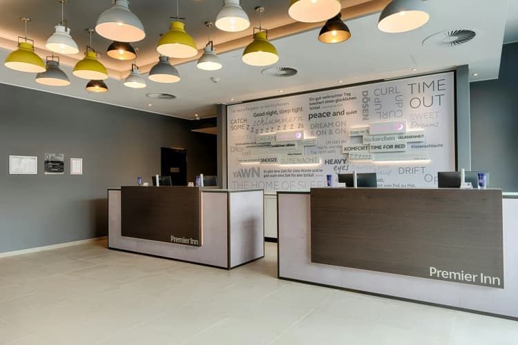 Premier Inn Hamburg City Klostertor photo 3